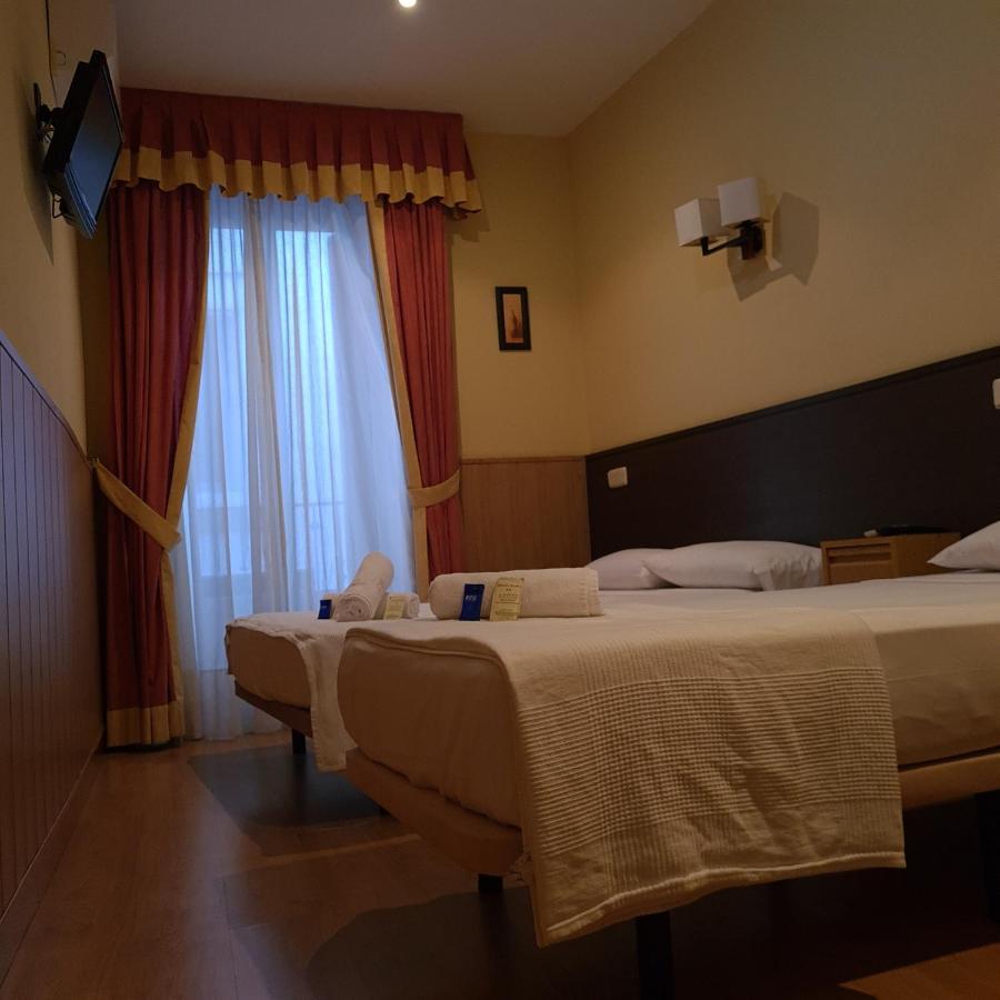 马德里 波尔图旅馆酒店 外观 照片